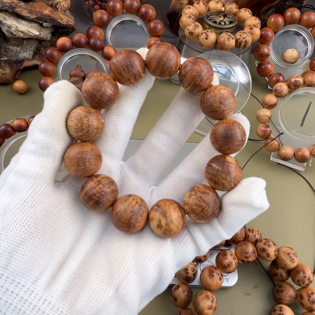 丫***哥无事牌柏木1.8蚂蚁腿