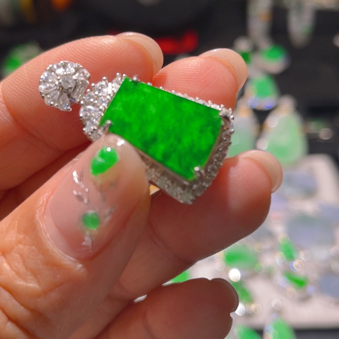 翡翠颈饰银S925镶嵌精品