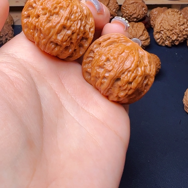 文玩核桃吊坠磨盘38