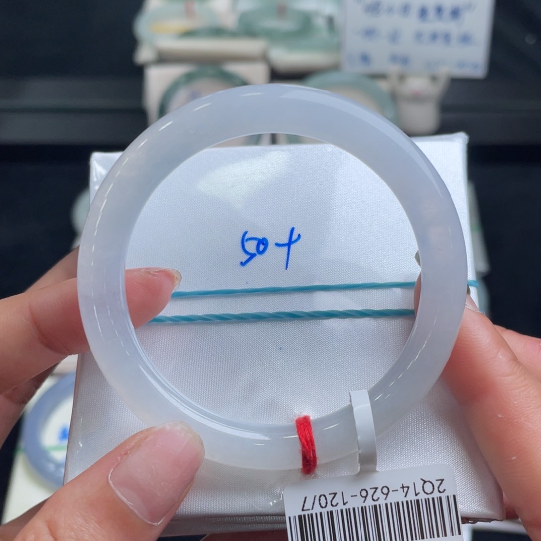 翡翠手镯未镶嵌（小手捡漏）