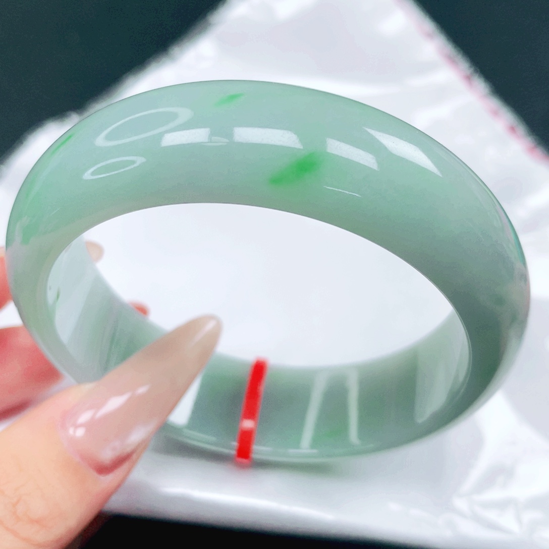 翡翠未镶嵌手镯57