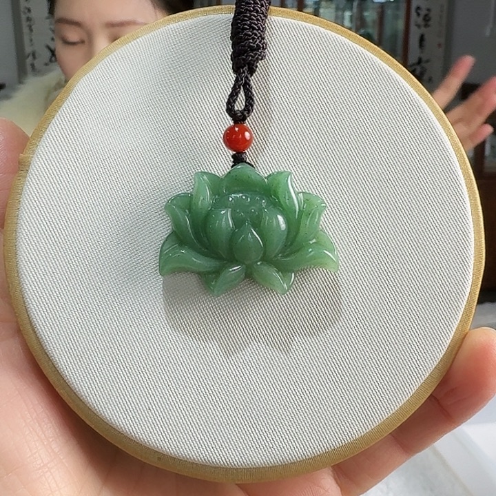 密玉（石英质玉）未镶嵌颈饰