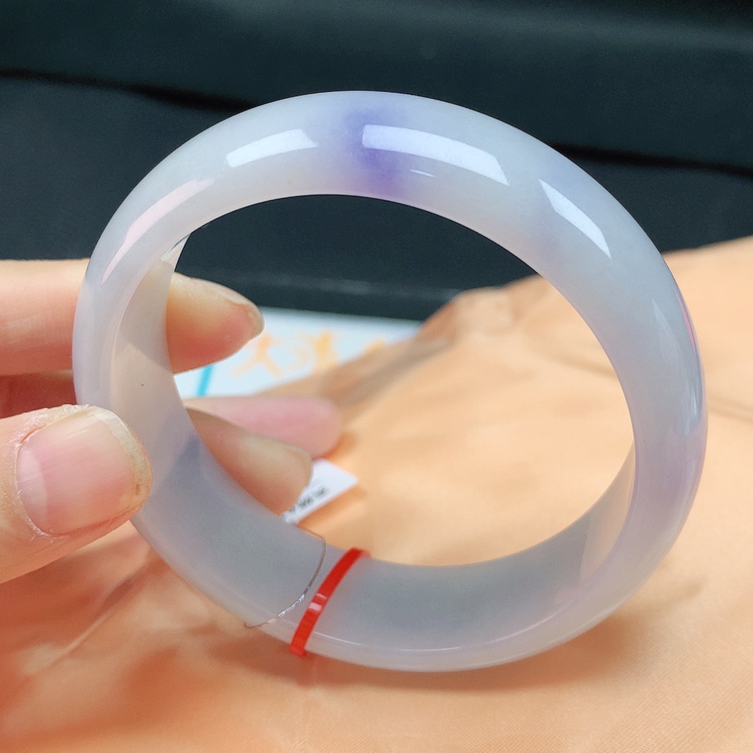 翡翠手镯未镶嵌60轮胎