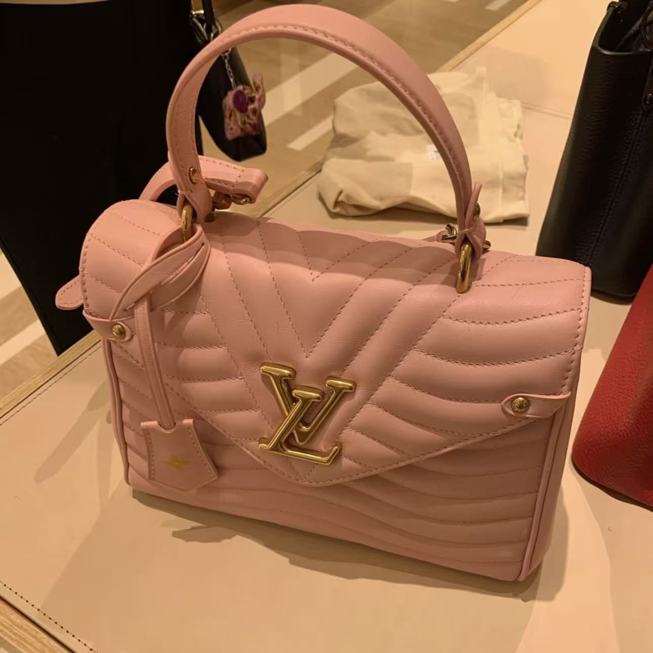 95新 LouisVuitton/路易威登 /New Wave/粉色/手提斜挎包