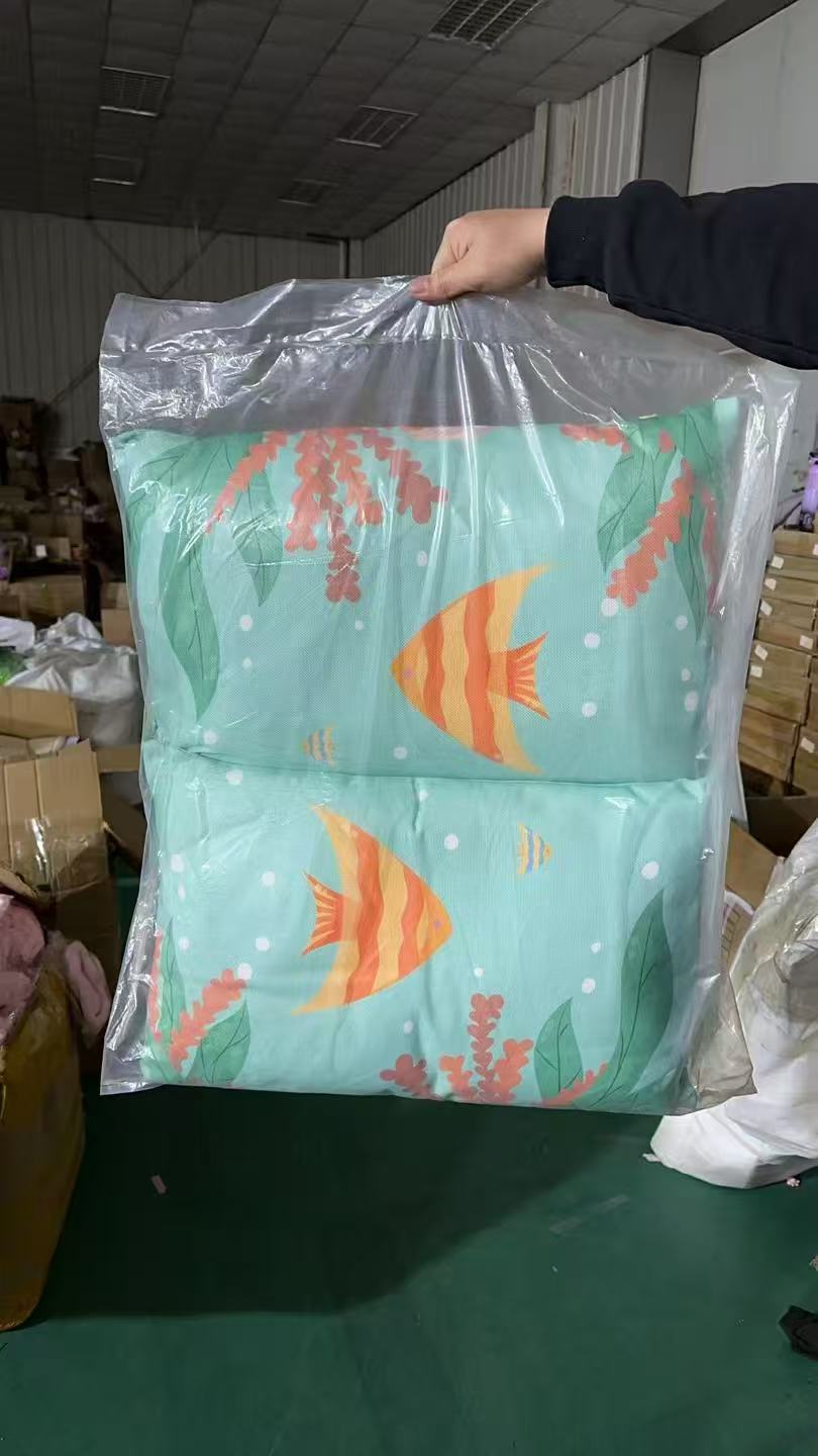 (一对装)35*60cm棉麻靠枕抱枕卡通图案随机