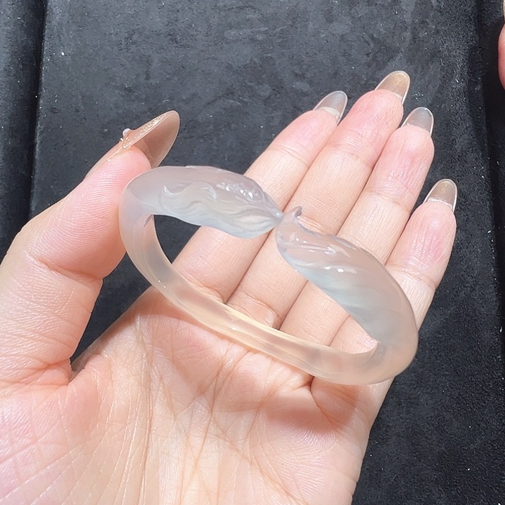 玛瑙/玉髓手镯未镶嵌