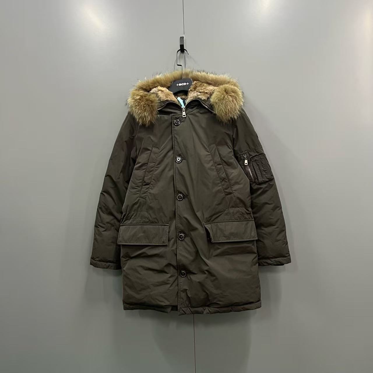 95新 MONCLER 灰绿羽绒服 2码/95新/15800/C08119