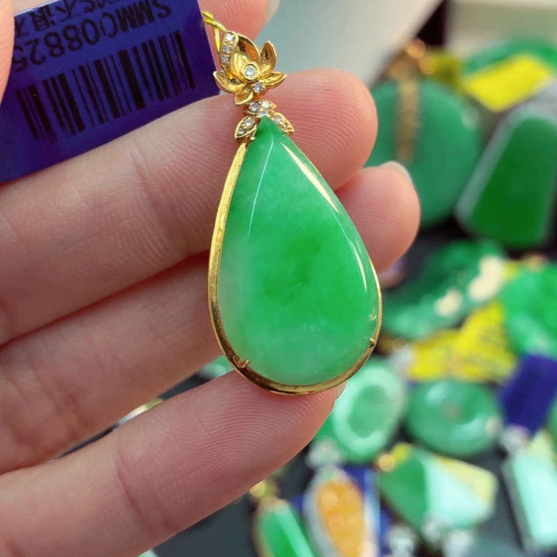 心***放翡翠18K金镶嵌吊坠(不含链)