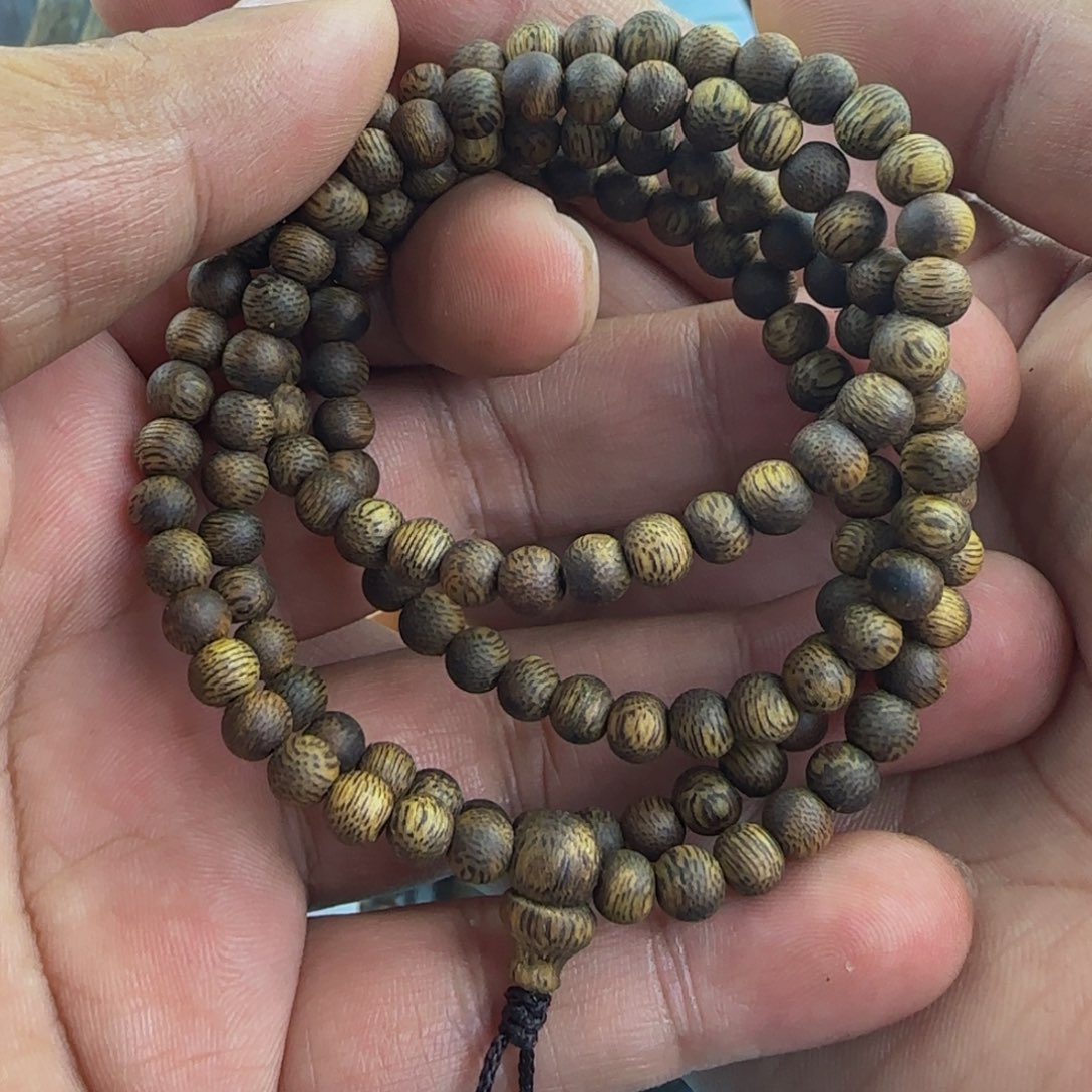 沉香手串卡0.5圆珠多圈