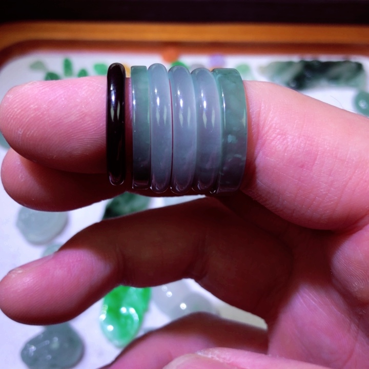 翡翠未镶嵌颈饰天然a货翡翠多样发一