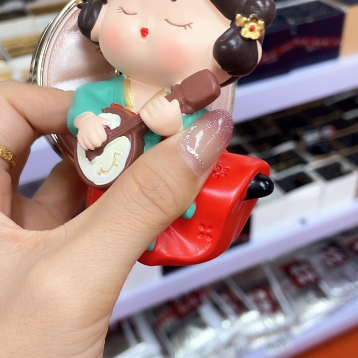 瓷片杨树林粉色皮革陶瓷娃娃