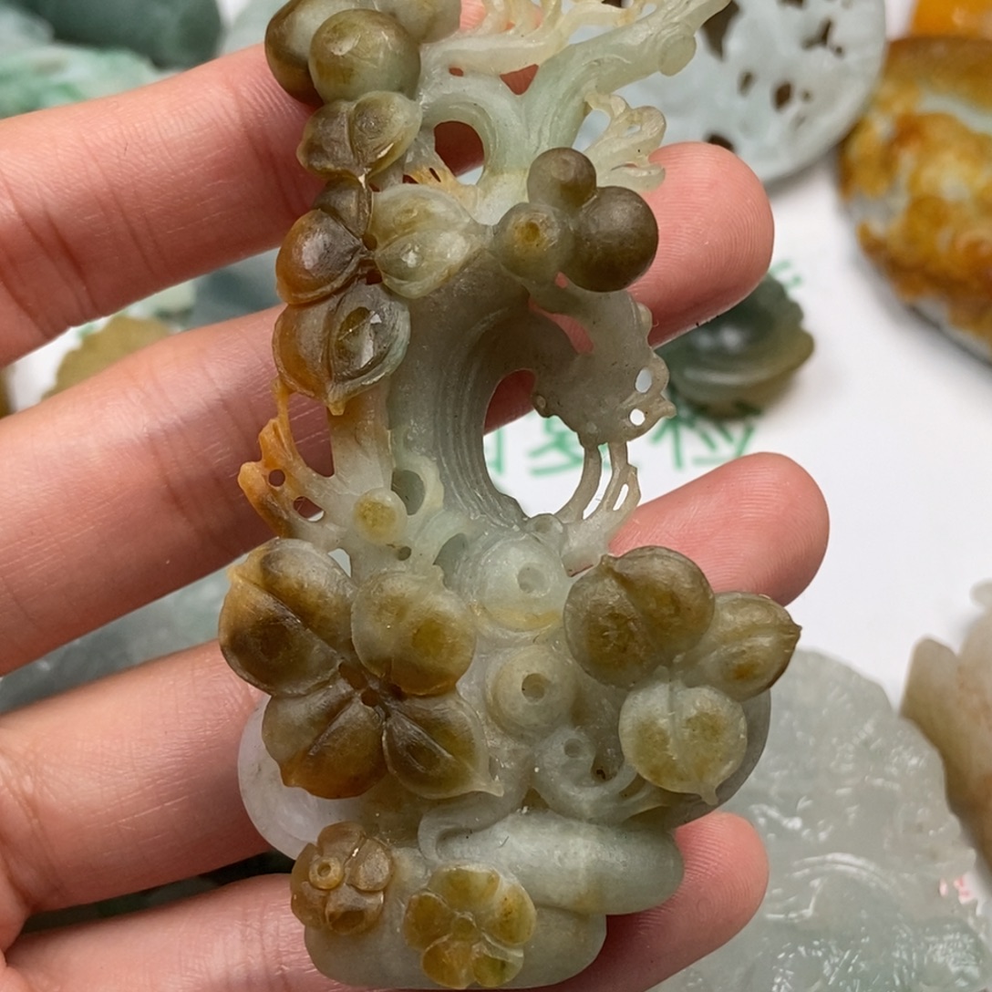 定制翡翠未镶嵌翡翠