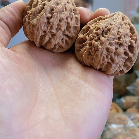 【闪购商品】把件文玩核桃43虎头王