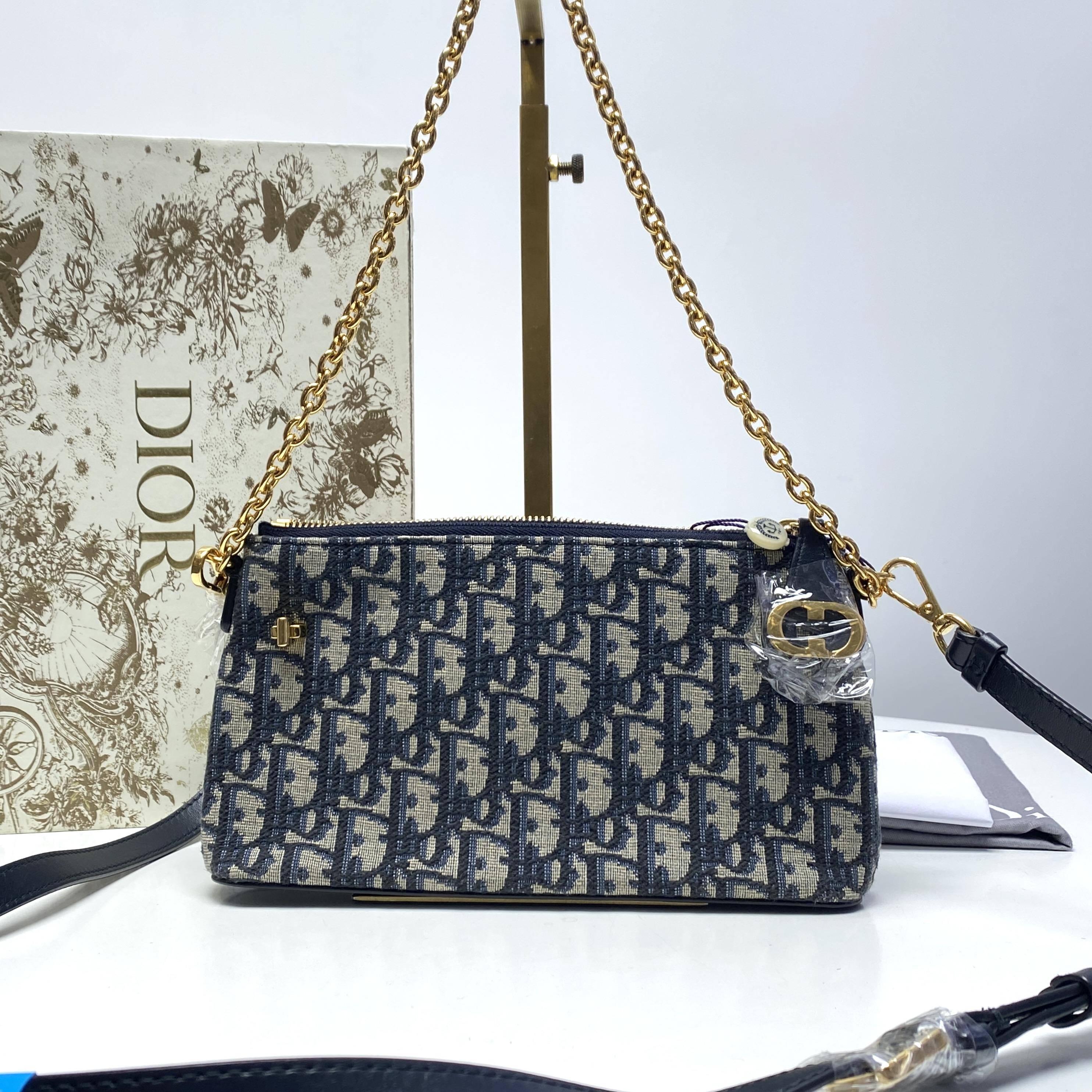 胖虎熙少/迪奥/95新/公价0/箱包/斜挎包/312501220225