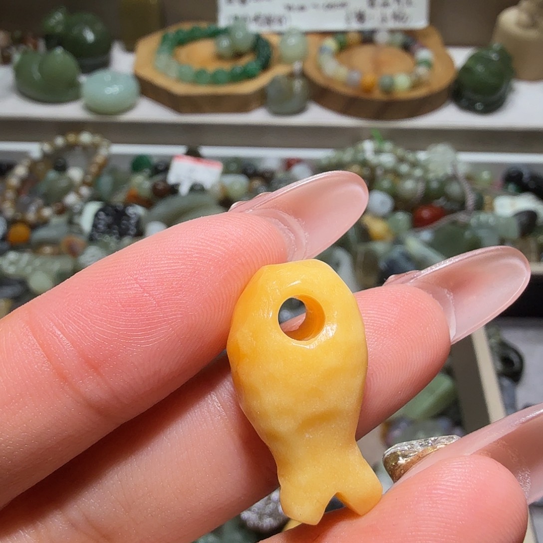 和田玉未镶嵌珠宝奇石