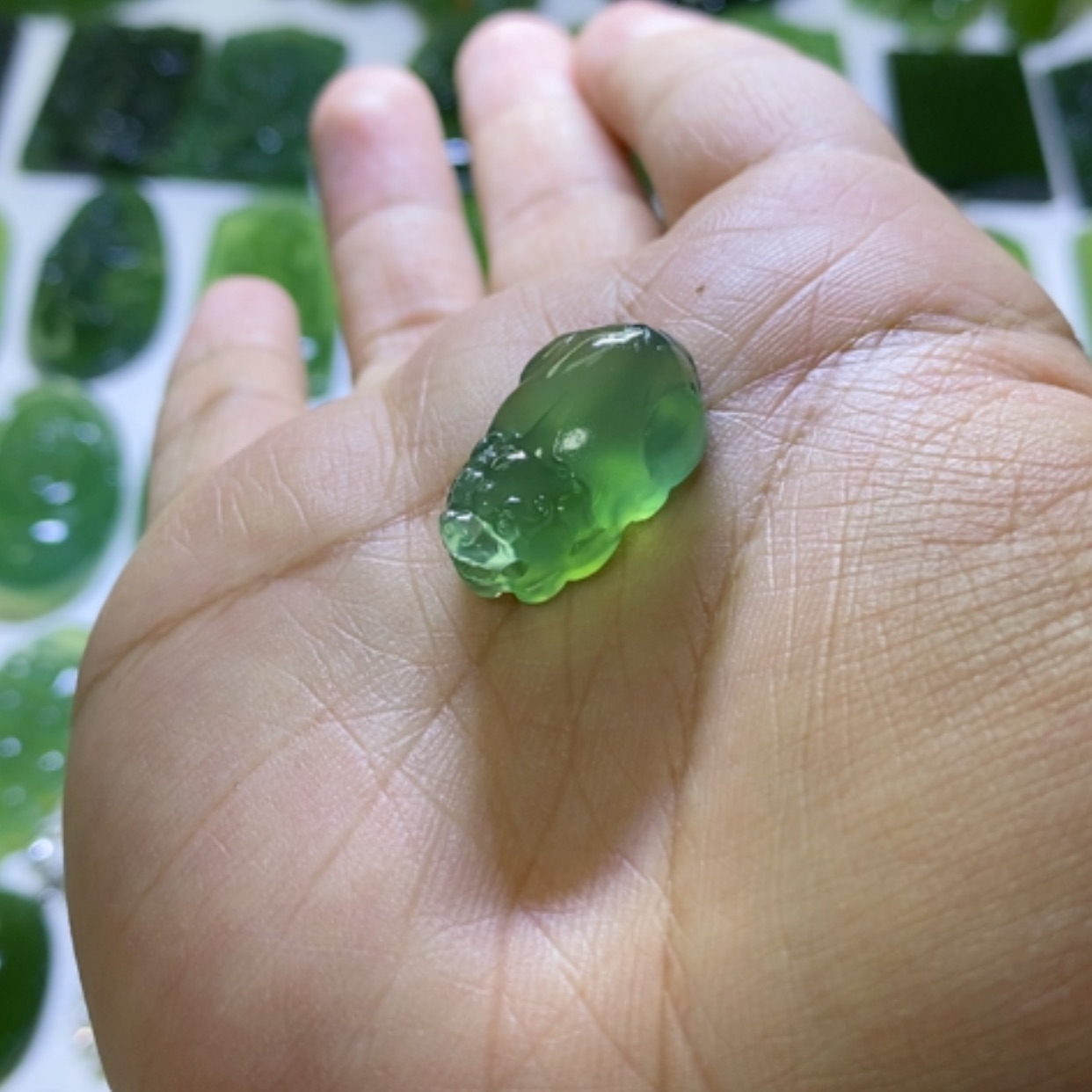 【闪购商品】蛇纹石玉颈饰未镶嵌