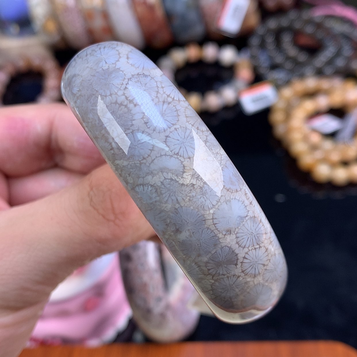 【闪购商品】颈饰未镶嵌硅化珊瑚（珊瑚玉）87号55.9圈蓝心花花