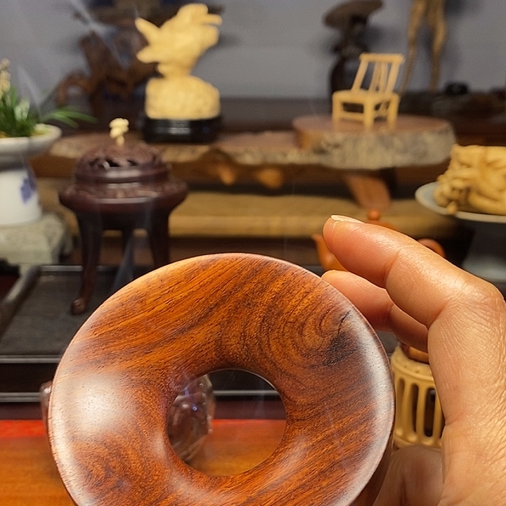 f***0檀香紫檀（小叶紫檀）