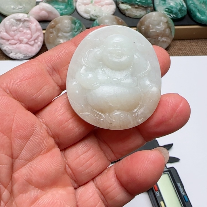 繁***沫独山玉未镶嵌颈饰