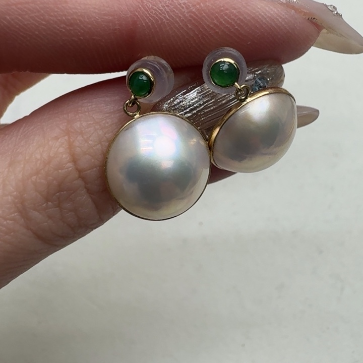 拼合珍珠（马贝珠）耳饰18K金镶嵌