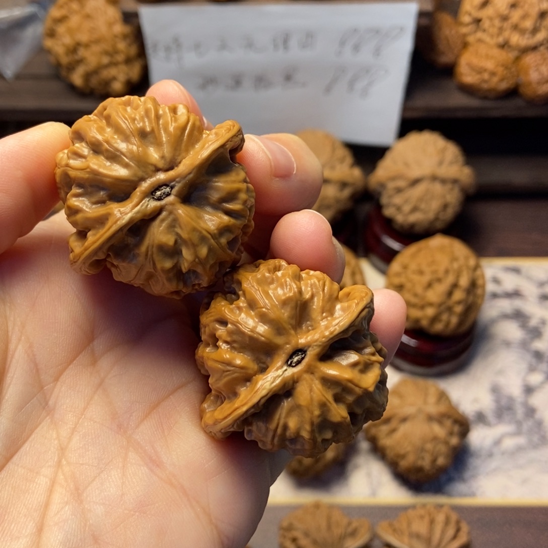 7***g把件文玩核桃雪狮尺寸38.5