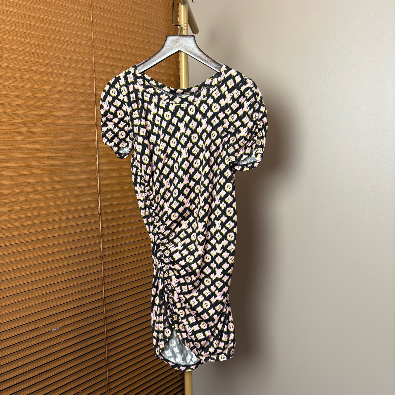 95新 LV 叠形老花不规则连衣裙 M码/fg207150