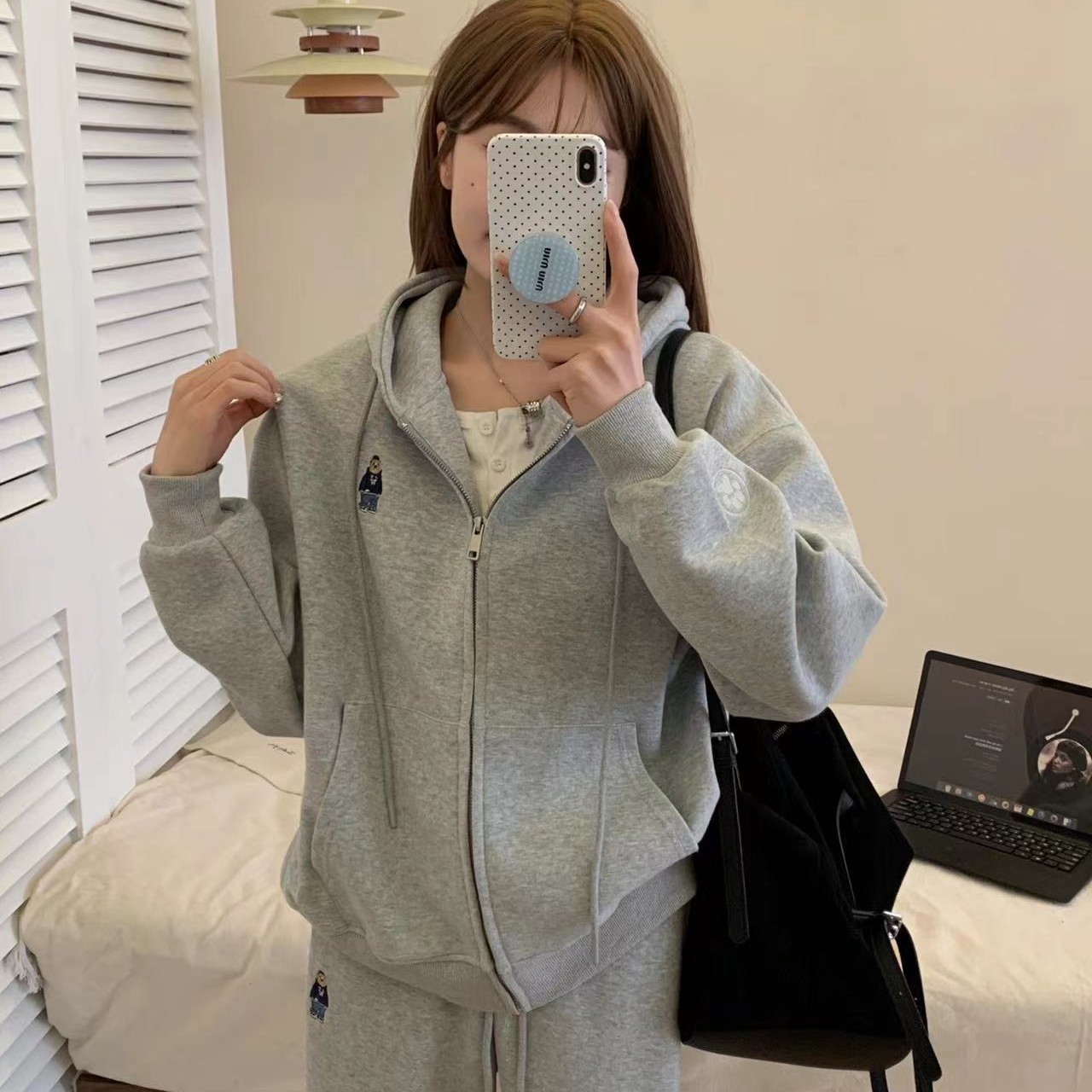 套头圆领宽松加绒不褪色时尚卫衣女装休闲