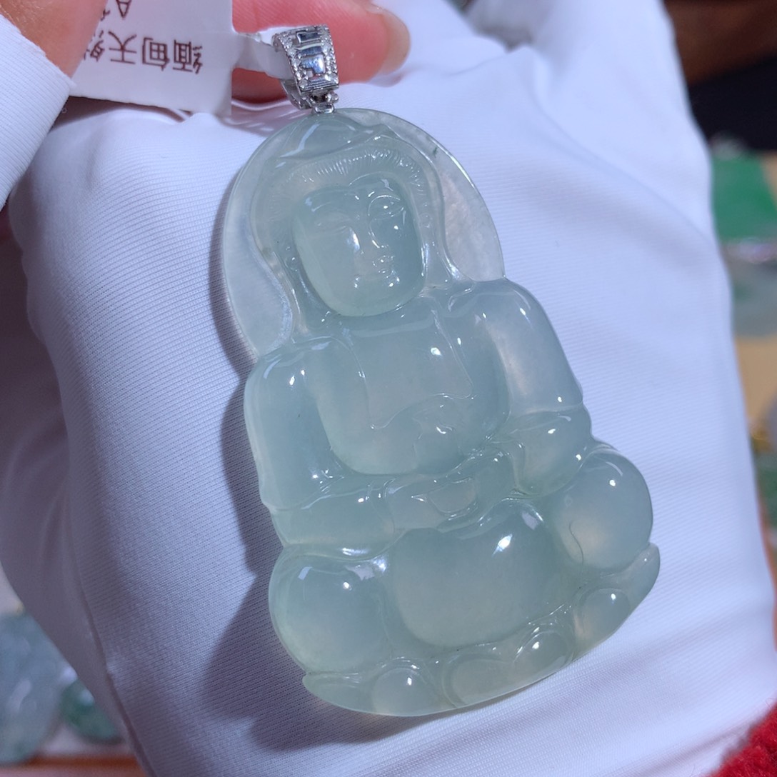 翡翠颈饰18K金镶嵌观音