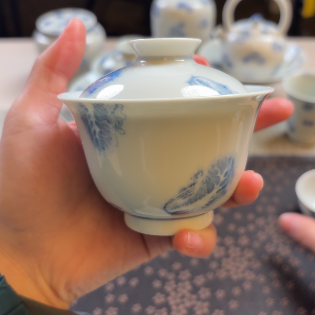 余蕴白菜盖碗。。。。。。。。。。
