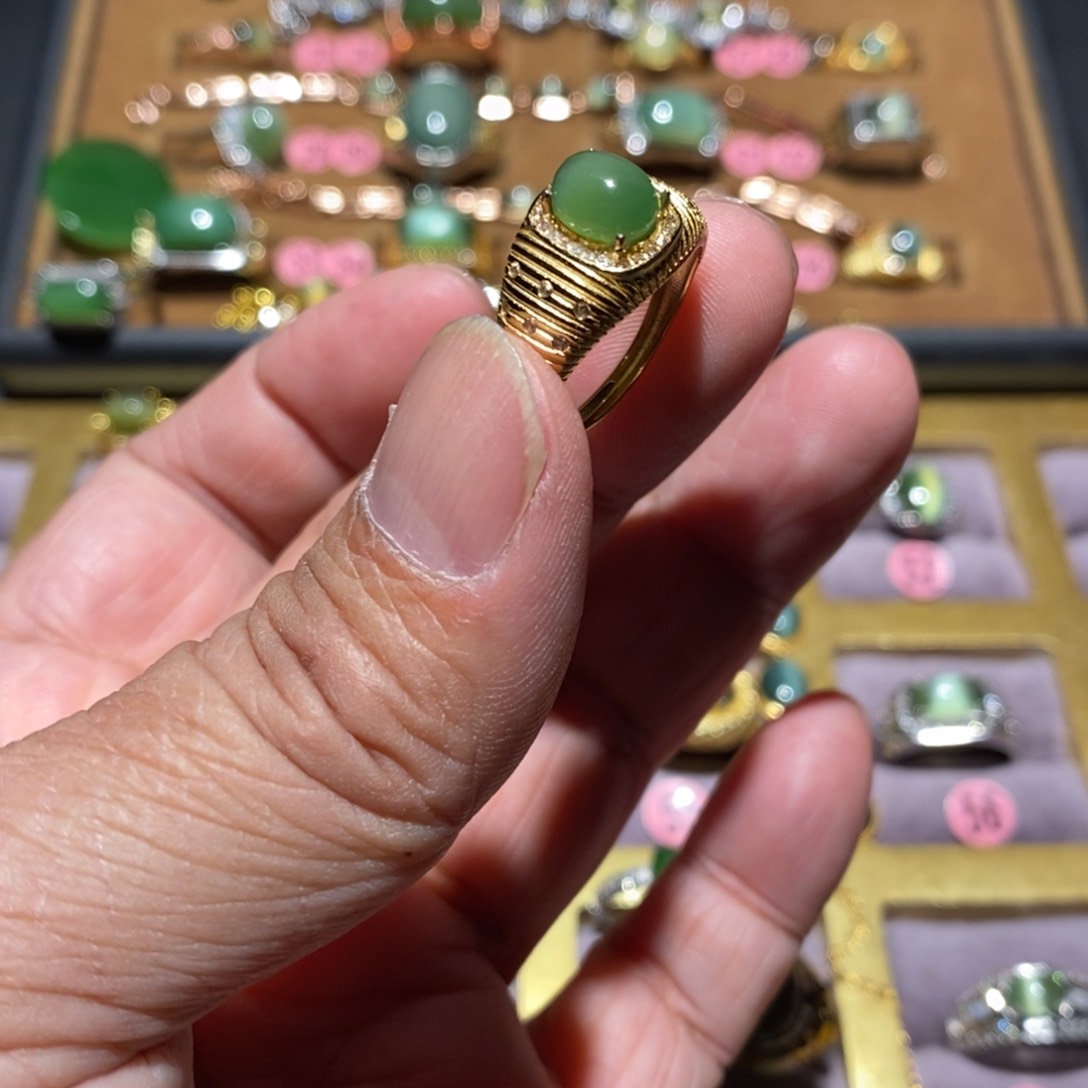 和田玉（碧玉）戒指未镶嵌