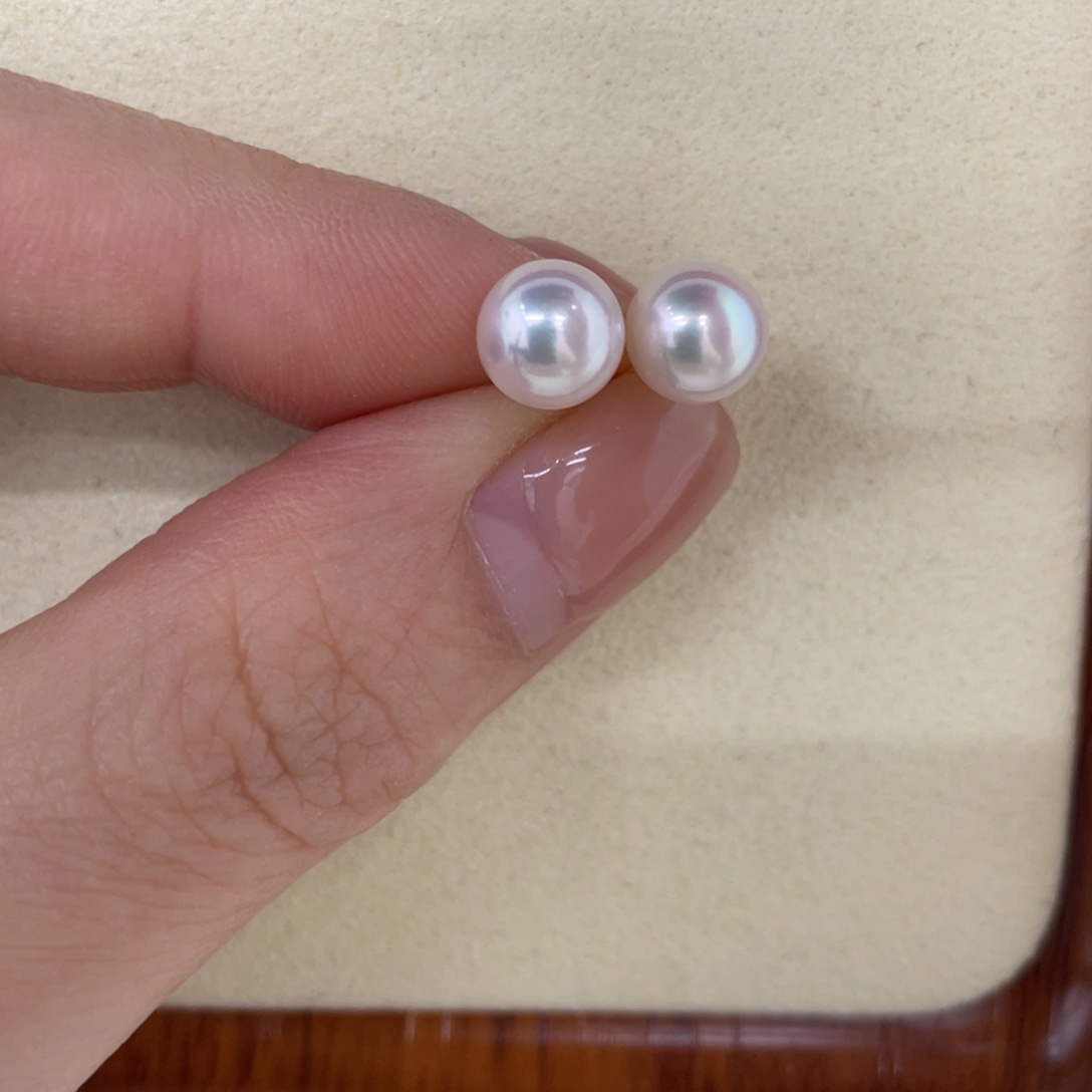 耳饰18K金镶嵌海水珍珠天女珠光7/8毫米