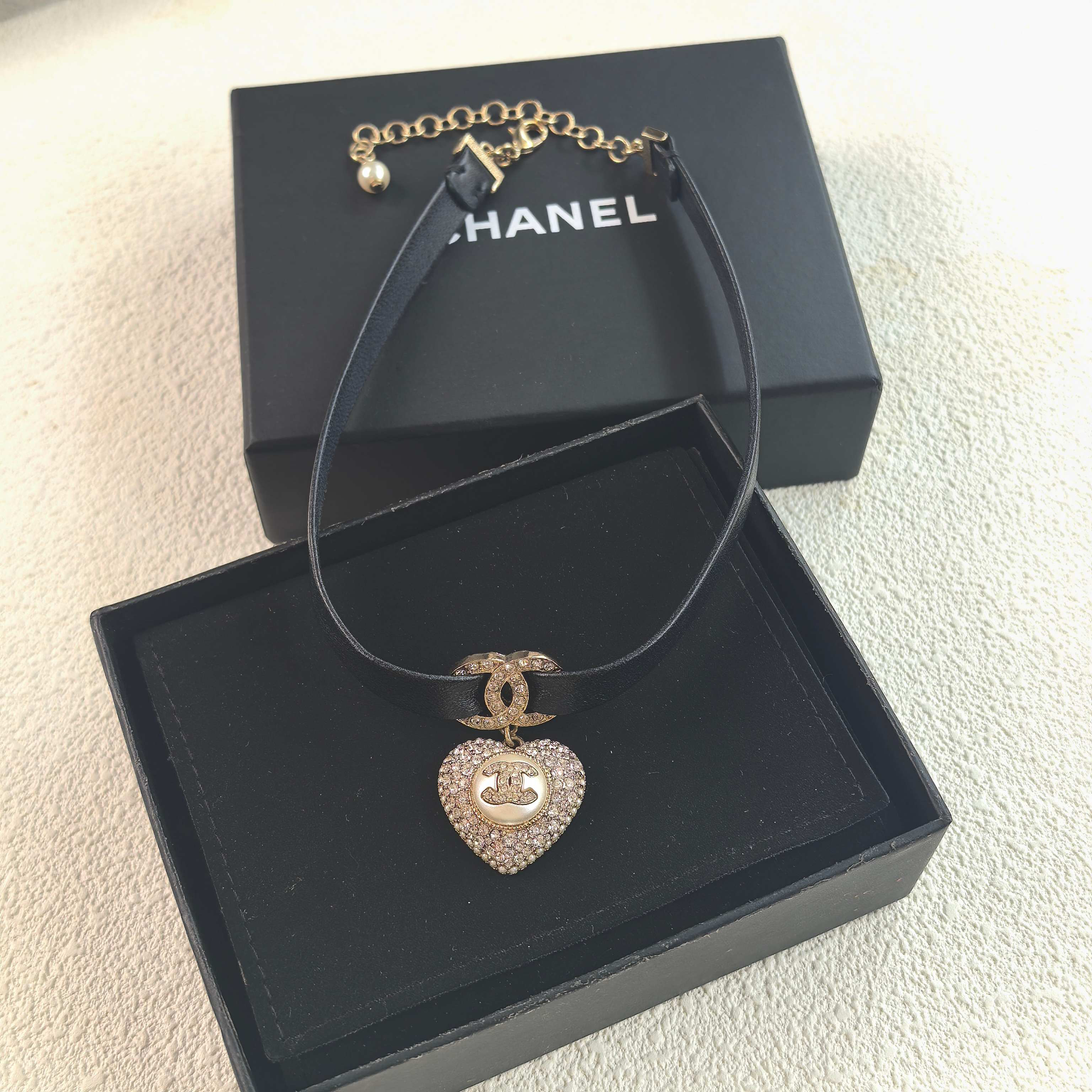 95新 Chanel/香奈儿 泡泡中古Chanel皮质珍珠水钻爱心choker