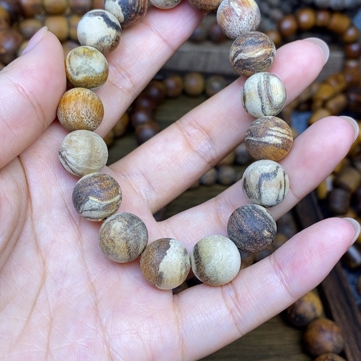 手串贡木1.2花妖