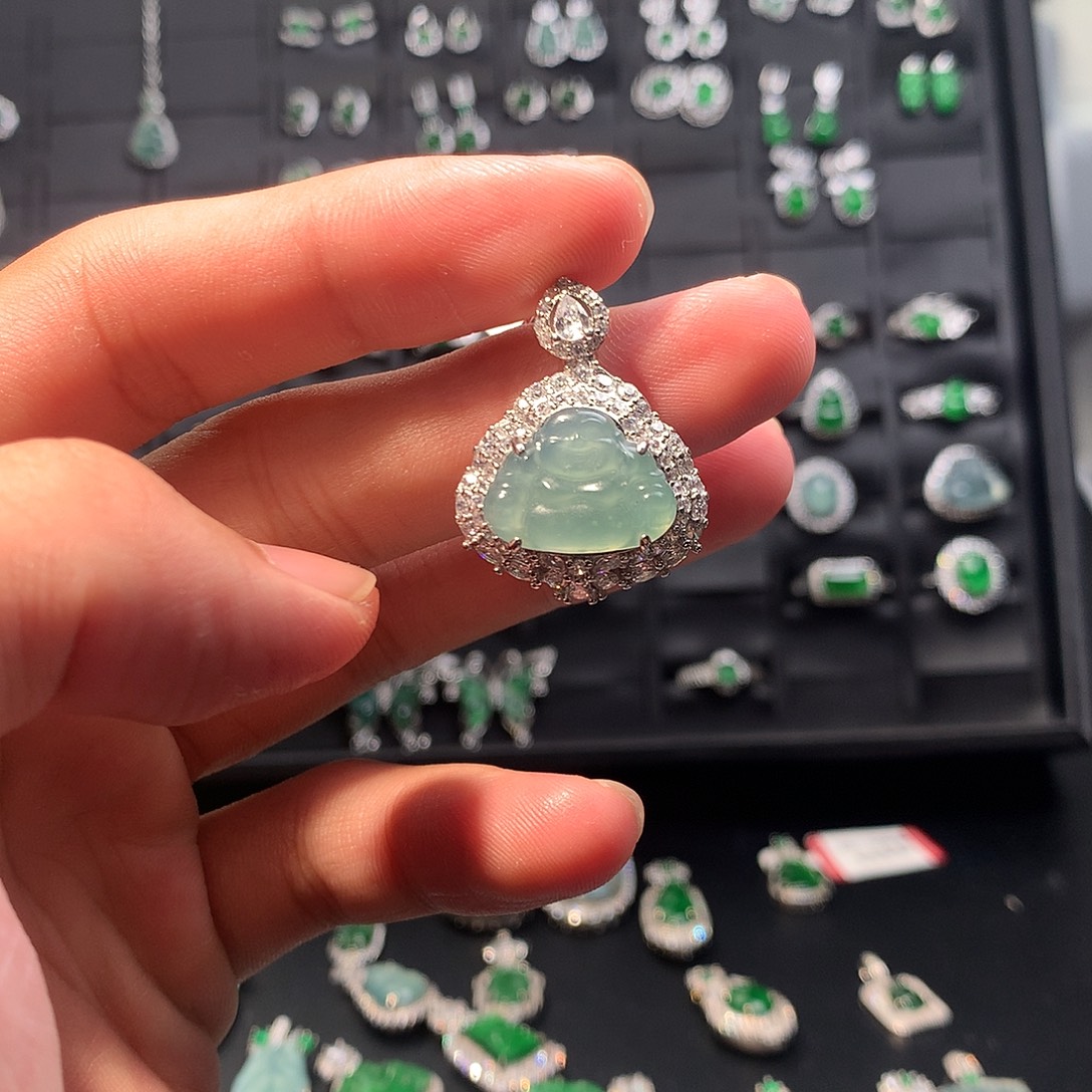翡翠未镶嵌吊坠(不含链)