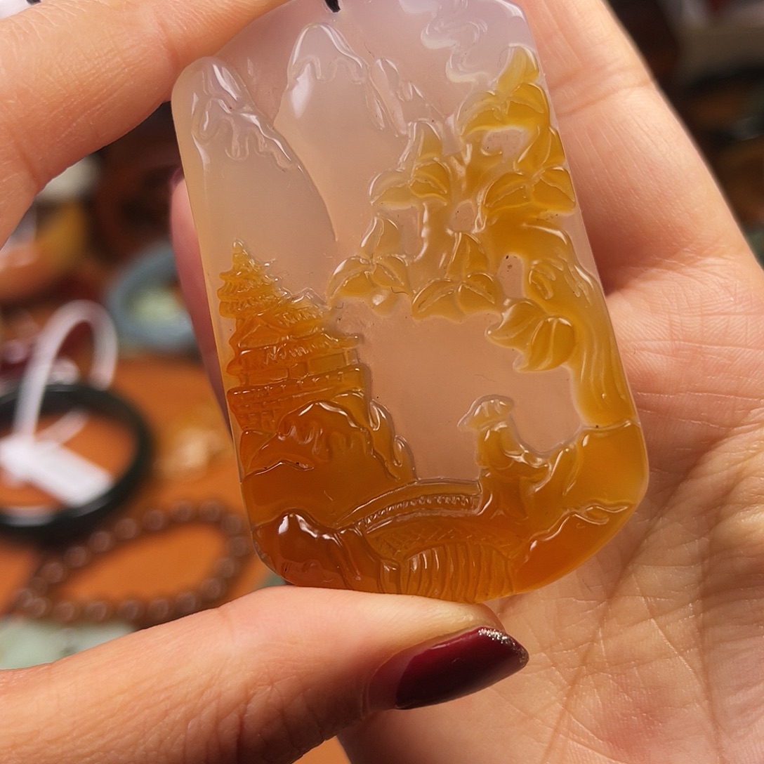 和田玉未镶嵌颈饰