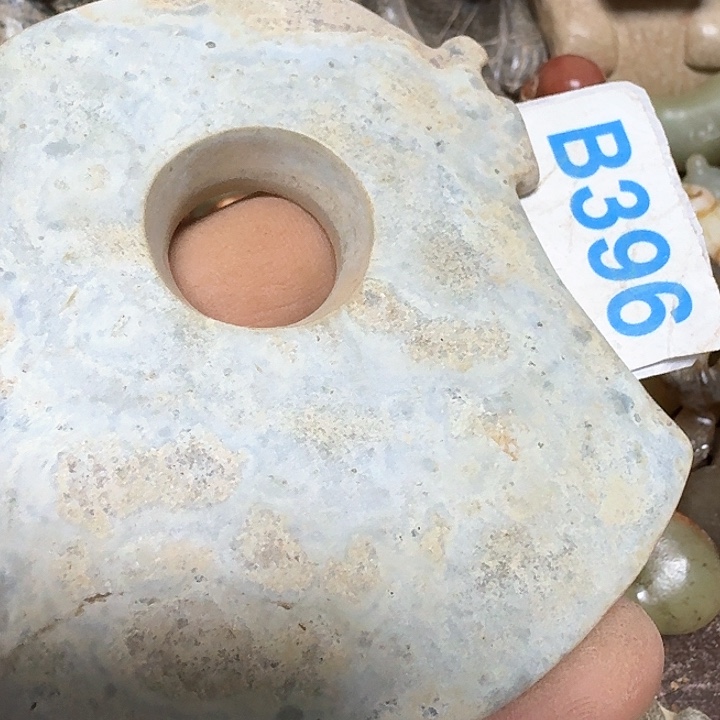 和田玉颈饰未镶嵌北***主