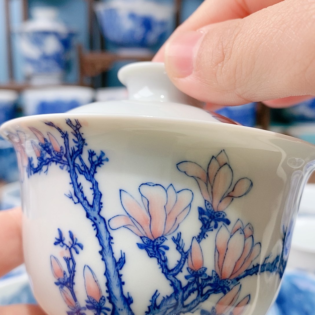 杯13467899642377447854