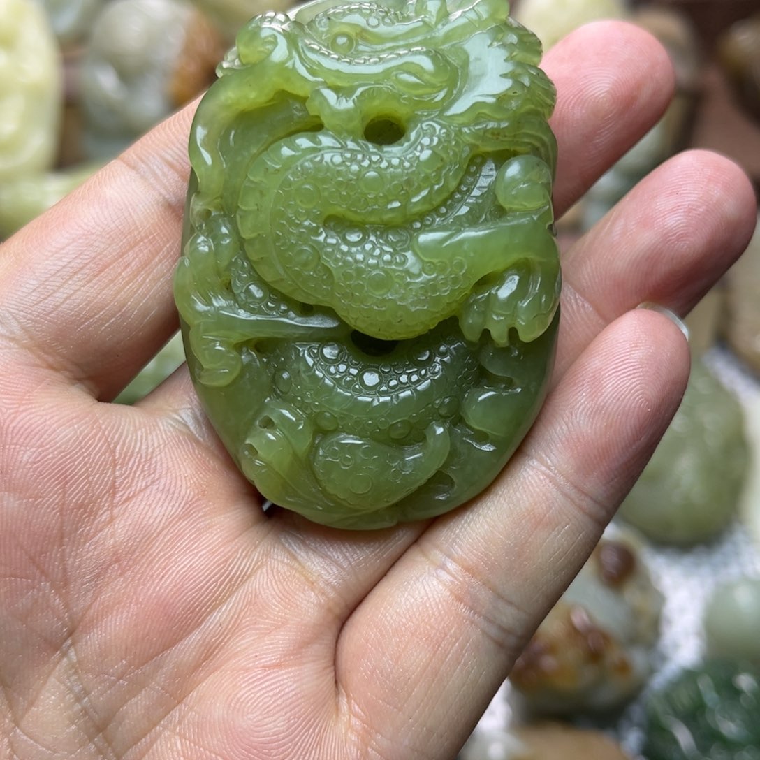 海***空和田玉未镶嵌把件