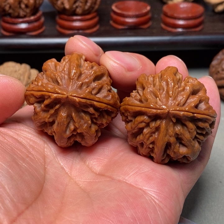 秋***兴把件文玩核桃7文玩核桃把件