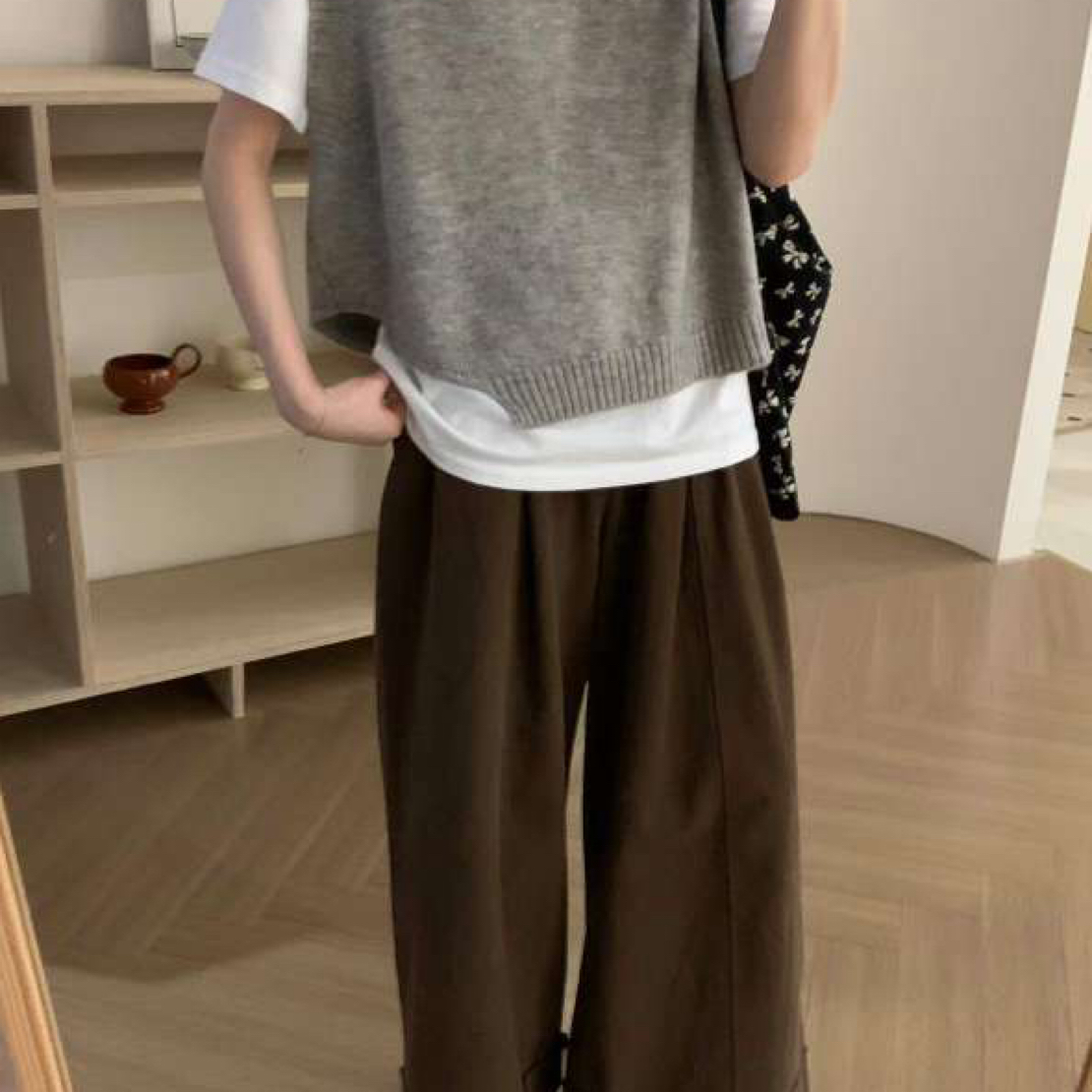 8153款不规则针织马夹