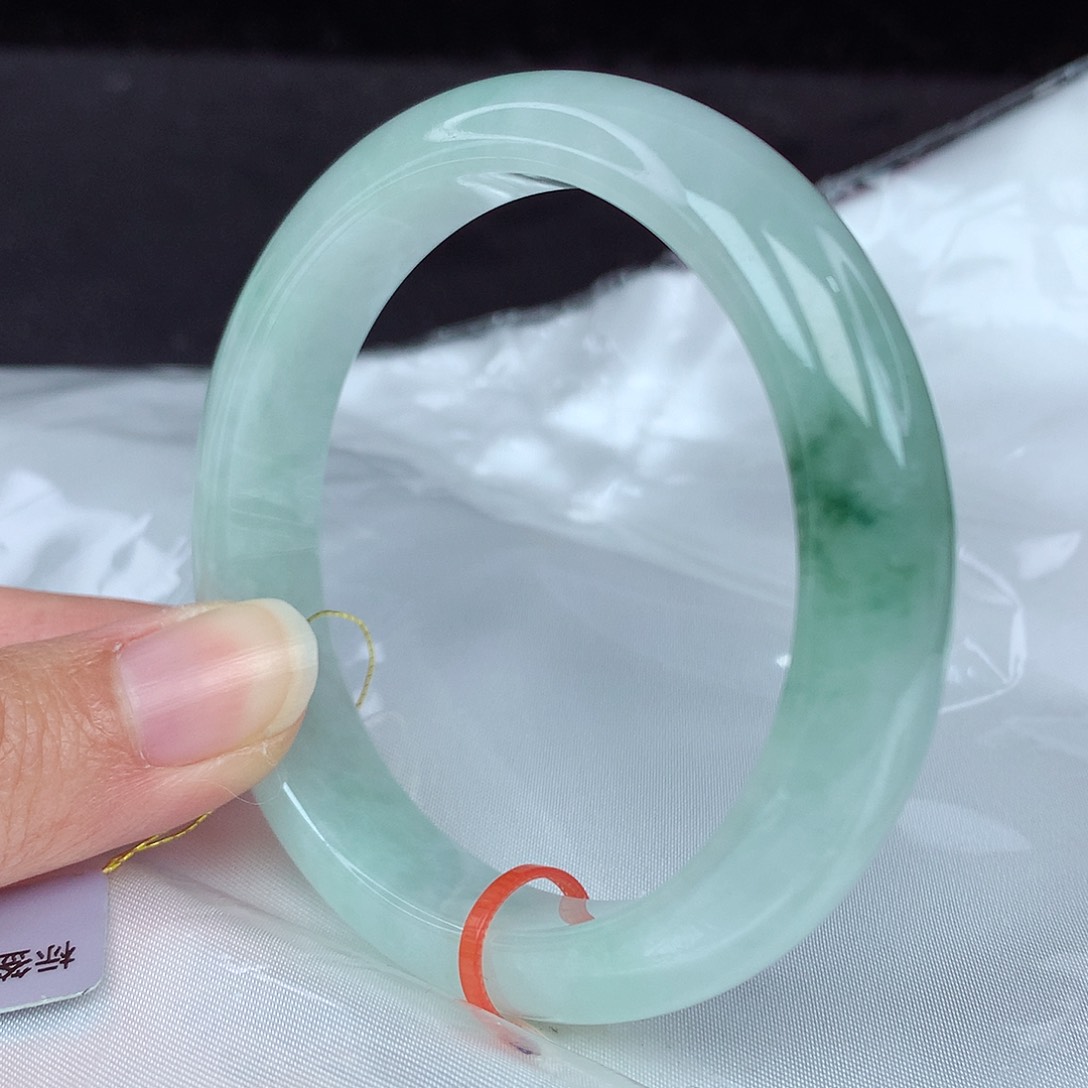 翡翠手镯未镶嵌56圈3543