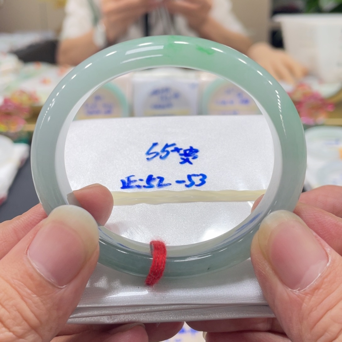 7****翡翠未镶嵌手镯翡翠手镯