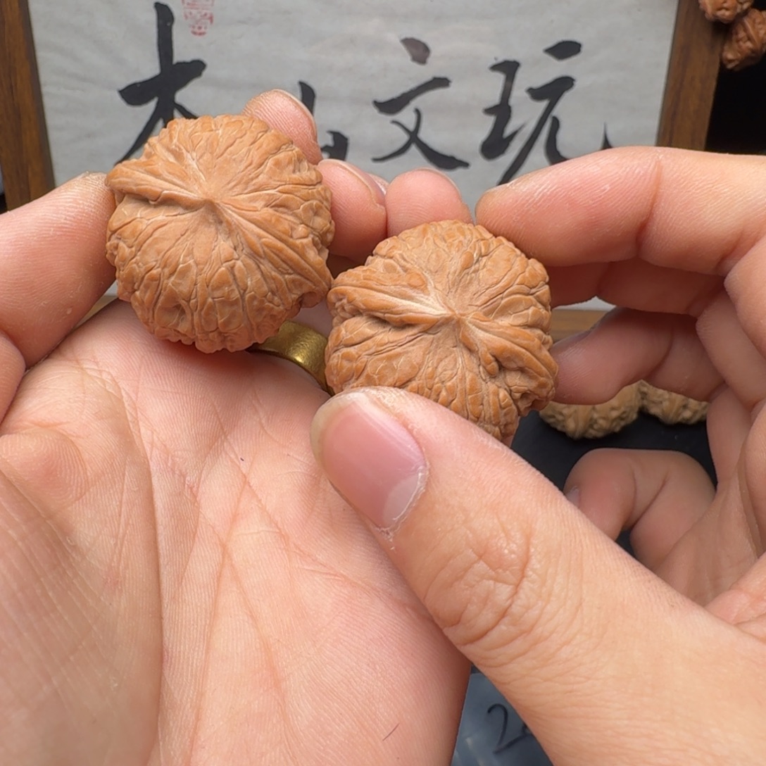 杜***生文玩核桃吊坠38乾隆磨200