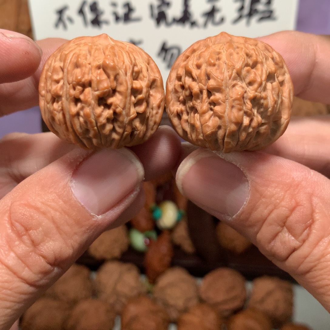 文玩核桃把件四座楼手捻