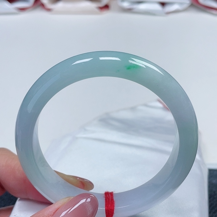 翡翠手镯未镶嵌缅甸翡翠