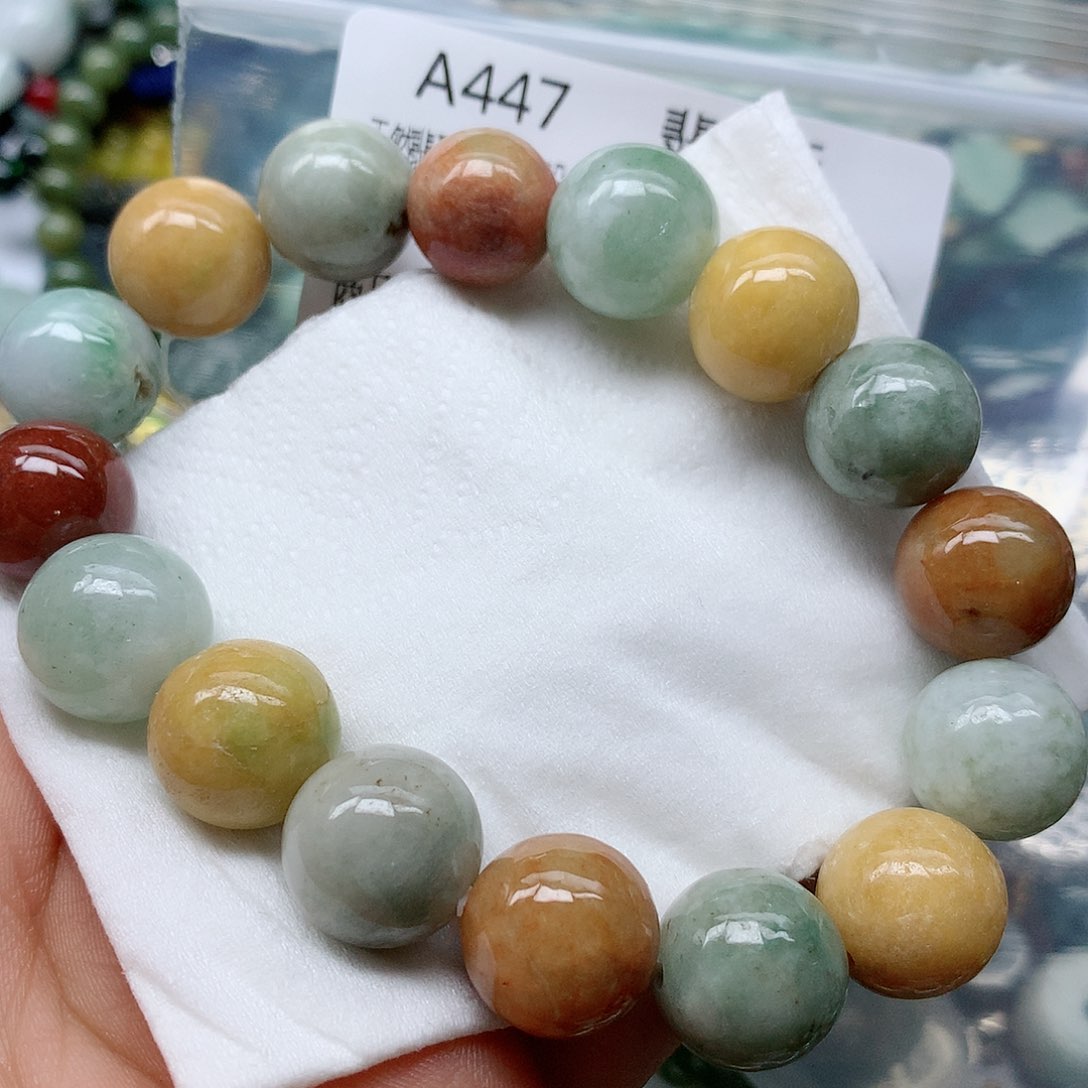 翡翠颈饰未镶嵌手串