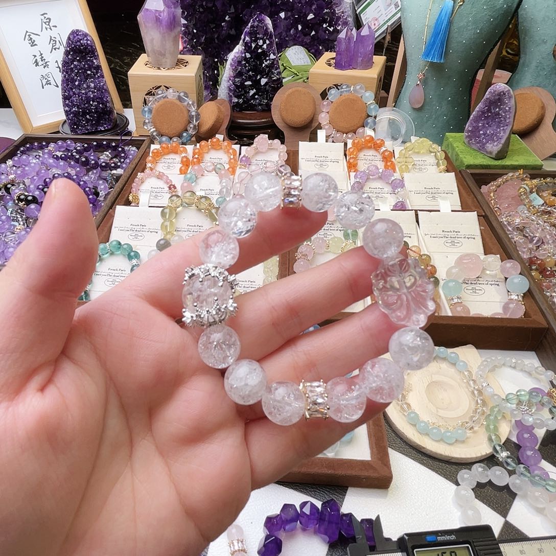 水晶吊坠(赠链)未镶嵌