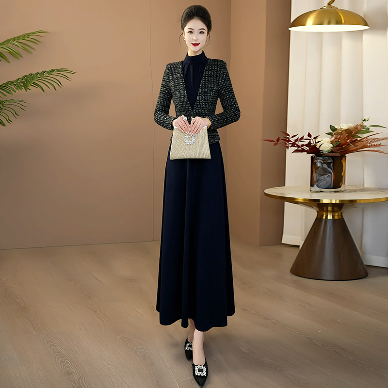 高端大气显瘦优雅连衣裙2025秋冬新款设计感修身大摆长裙236