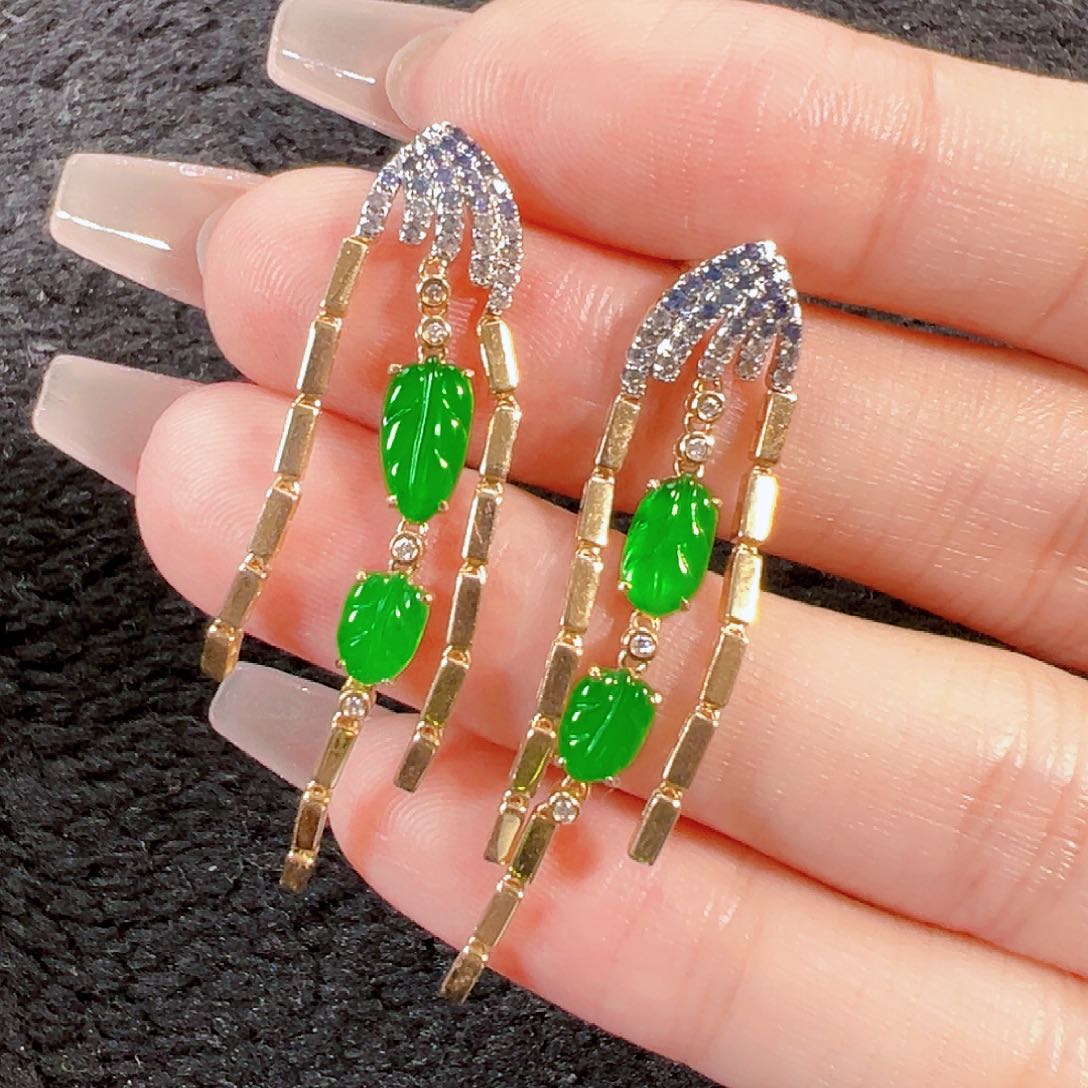 翡翠18K金镶嵌耳饰签收后24小时鉴赏期