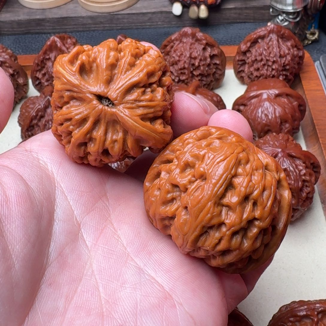 文玩核桃吊坠3**7红锦鲤